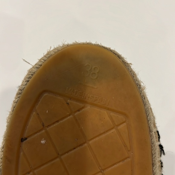 Chanel Espadrille 38 Woven Felt CC Runway Rare Flats CC-0322N-0082 - Picture 7 of 7